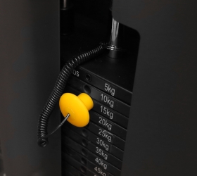 Удобное боковое крепление для грифа (олимпийский гриф приобретается отдельно)